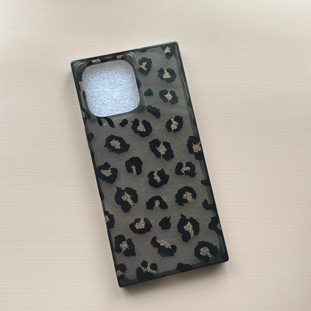 For iPhone 16 Pro Max square leopard case